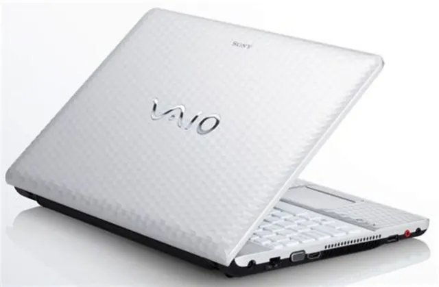 Sony vaio Laptop F15212sn in GH