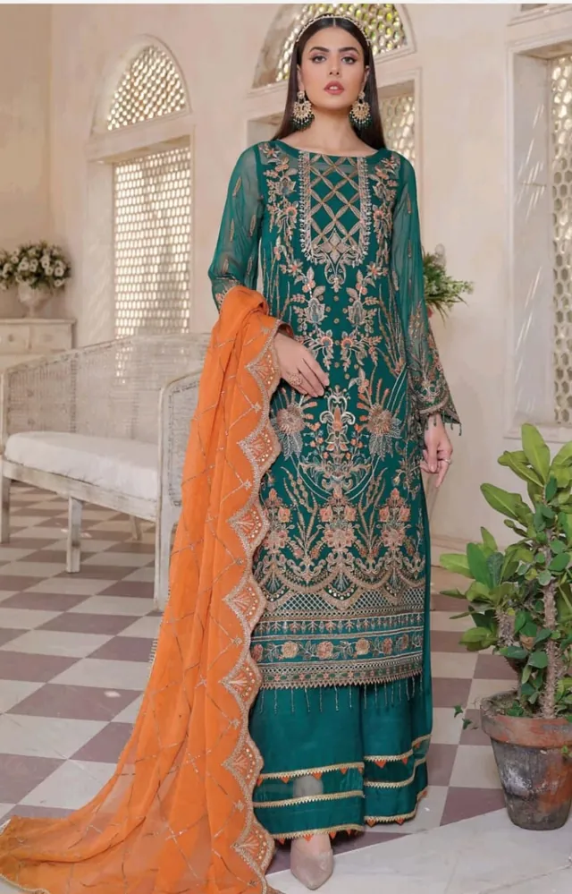 Asian Fashion UK in GH